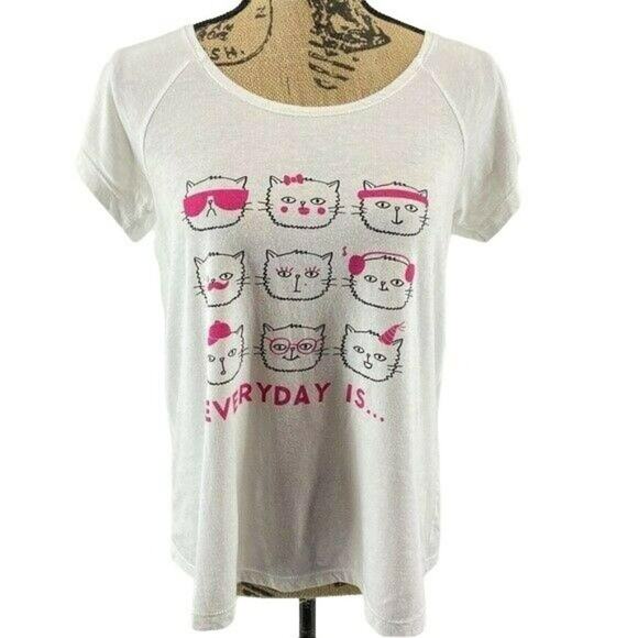 Forever 21 Caturday White Sleep Loose T-Shirt Lingerie Pink Shorts Small - Picture 2 of 13